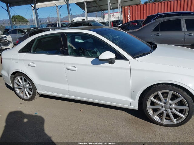 2016 Audi A3 1.8t Premium მანქანა იყიდება აუქციონზე, vin: WAUA7GFF7G1043417, აუქციონის ნომერი: 44147670