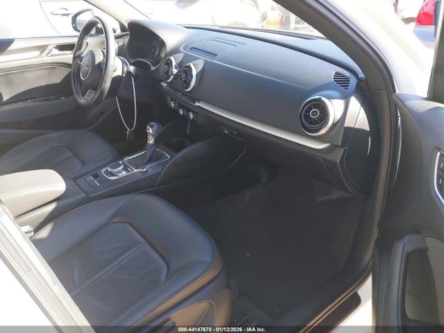2016 AUDI A3 WAUA7GFF7G1043417 Photo 4