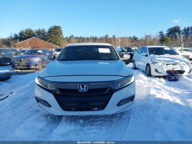 1HGCV1F30JA057706 Honda Accord Sport