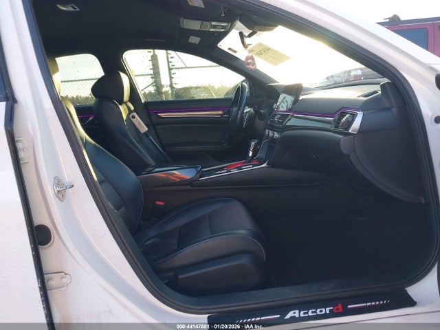 1HGCV1F30JA057706 Honda Accord Sport