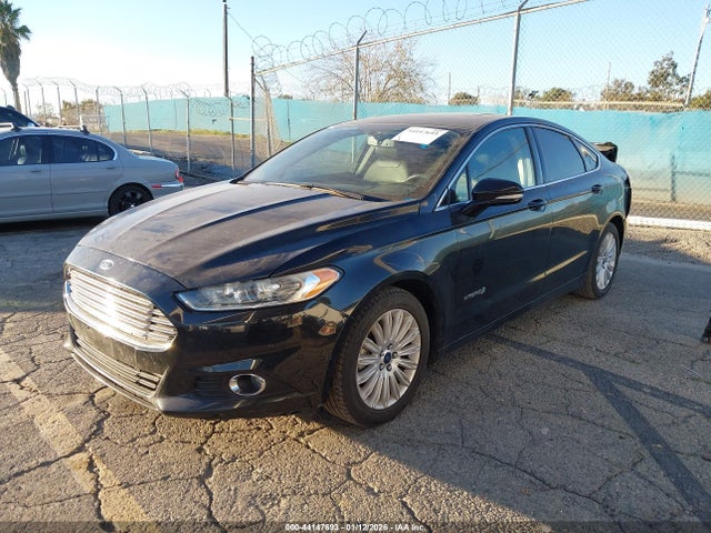 Ford Fusion Hybrid Se 2015 3FA6P0LU1FR160973 Image 2