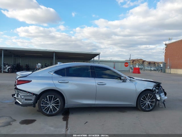 44147698 :رقم المزاد ، 58ADA1C17SU072855 vin ، 2025 Lexus Es 300h مزاد بيع