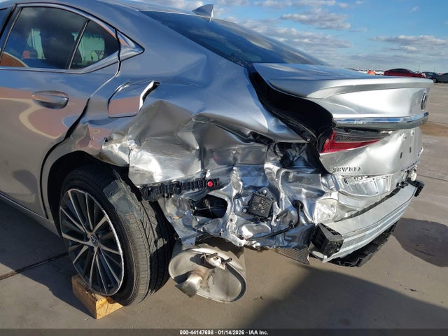 44147698 :رقم المزاد ، 58ADA1C17SU072855 vin ، 2025 Lexus Es 300h مزاد بيع