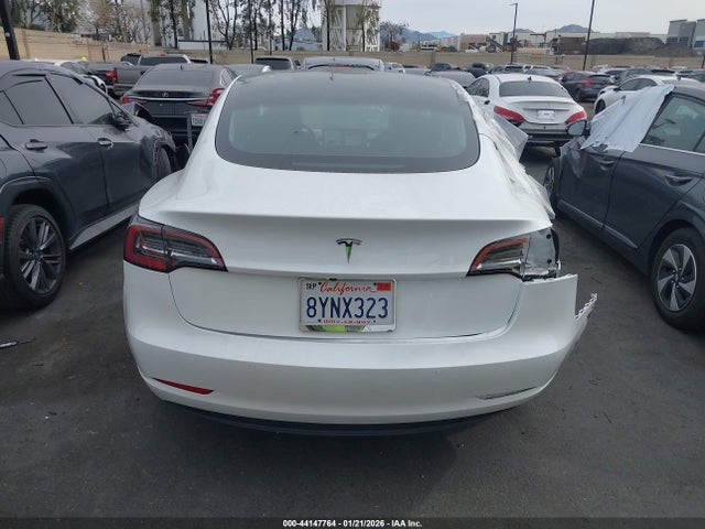 Tesla Model 3 Standard Range Plus Rear-wheel Drive 2021 5YJ3E1EA7MF066395 Image 17