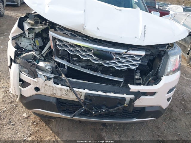 1FM5K8HT6GGC01427 Ford Explorer Platinum