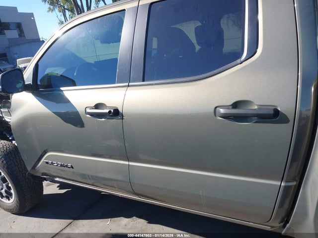 Toyota Tacoma Trd Off Road 2024 3TMLB5JN9RM003312 Image 15