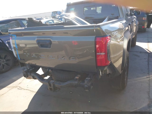 Toyota Tacoma Trd Off Road 2024 3TMLB5JN9RM003312 Image 17
