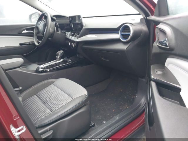 2025 CHEVROLET TRAX KL77LHEP3SC183418 Photo 4
