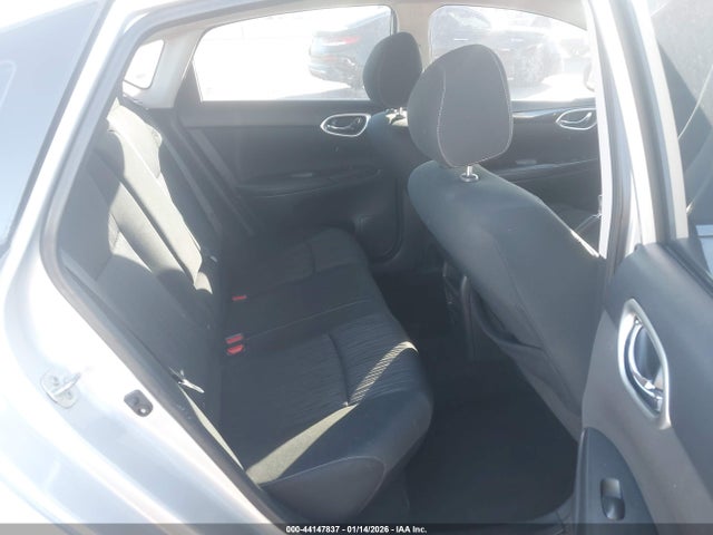 3N1AB7AP8KY282290 Nissan SENTRA SV