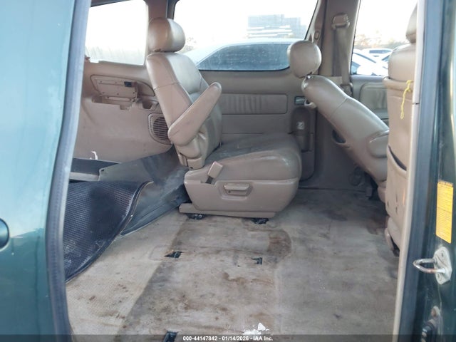 2000 Toyota Sienna Xle მანქანა იყიდება აუქციონზე, vin: 4T3ZF13C1YU258410, აუქციონის ნომერი: 44147842
