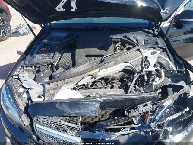 2015 Mercedes-benz C 300 მანქანა იყიდება აუქციონზე, vin: 55SWF4JB5FU083272, აუქციონის ნომერი: 44147844