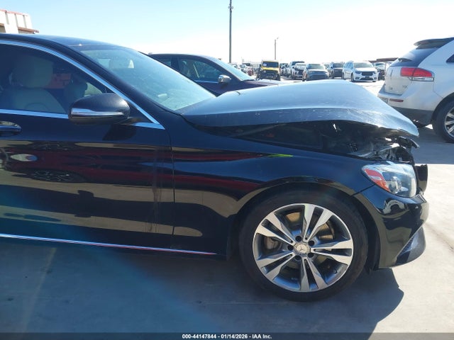 2015 Mercedes-benz C 300 მანქანა იყიდება აუქციონზე, vin: 55SWF4JB5FU083272, აუქციონის ნომერი: 44147844