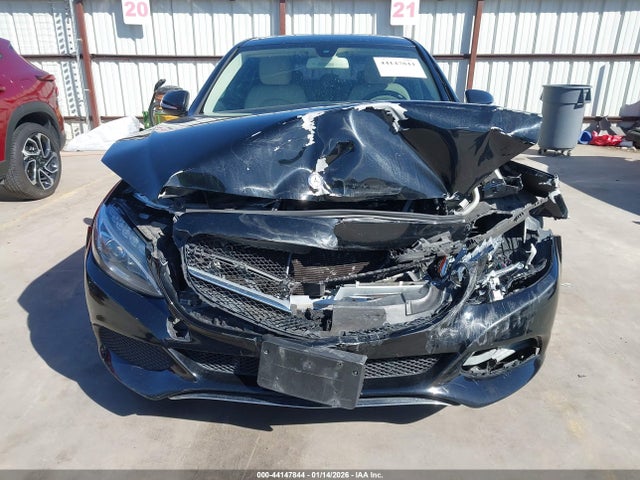 2015 Mercedes-benz C 300 მანქანა იყიდება აუქციონზე, vin: 55SWF4JB5FU083272, აუქციონის ნომერი: 44147844