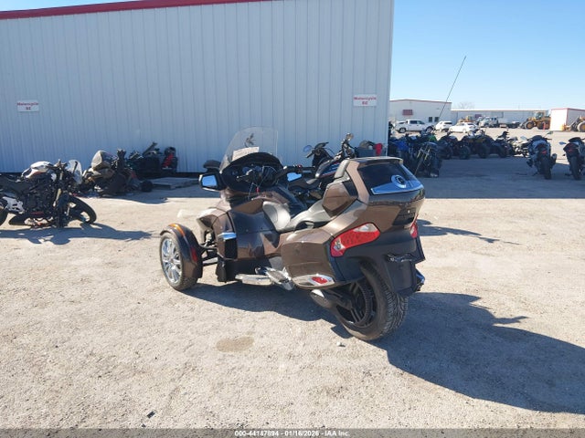 2013 CAN-AM SPYDER ROADSTER 2BXNBBC14DV003048 Photo 2