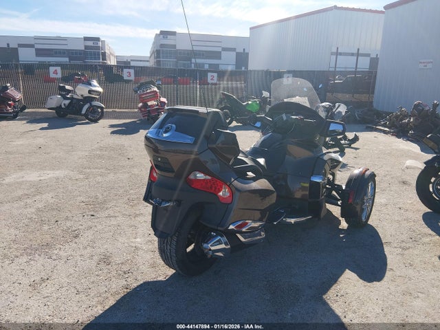 2013 CAN-AM SPYDER ROADSTER 2BXNBBC14DV003048 Photo 3