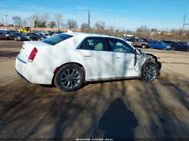 Chrysler 300 Touring L Awd 2020 2C3CCARG0LH250174 Image 4
