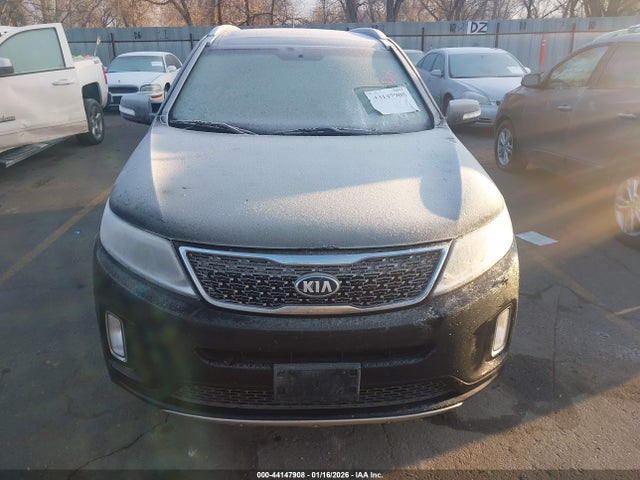 5XYKWDA71EG443110 KIA Sorento Limited V6