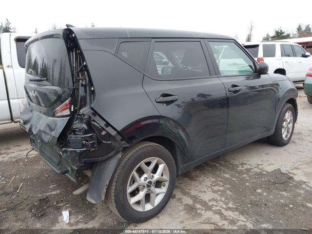 KNDJ23AU6R7226372 KIA SOUL S
