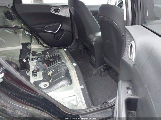 KNDJ23AU6R7226372 KIA SOUL S