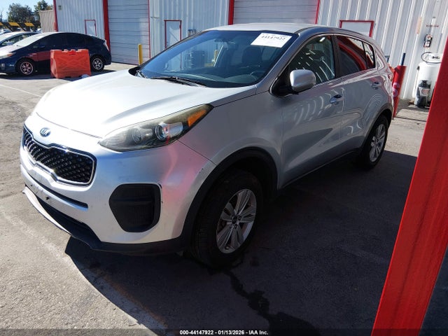 KIA Sportage Lx 2018 KNDPM3AC3J7458637 Image 2