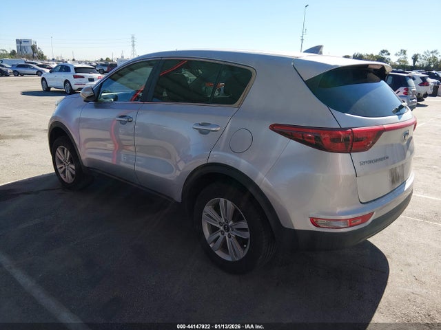 KIA Sportage Lx 2018 KNDPM3AC3J7458637 Image 3