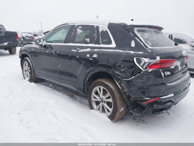 2023 AUDI Q3 WA1DECF38P1110721 Photo 2