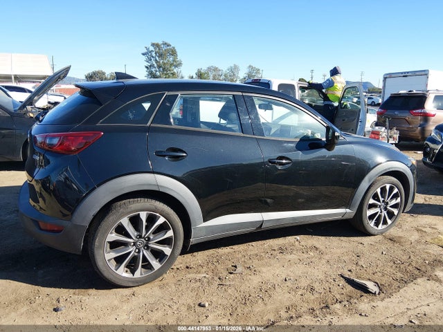 JM1DKFC71K0404449 Mazda Cx-3 Touring