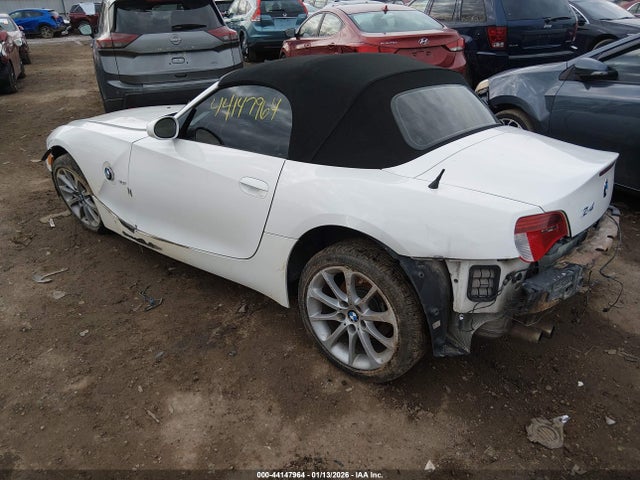 2007 BMW Z4 4USBU33567LW73139 Photo 2