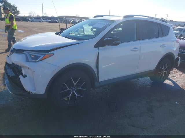 Toyota RAV4 SE 2016 2T3JFREV1GW439726 Image 2