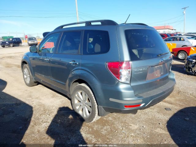 2013 SUBARU FORESTER JF2SHADC0DH424461 Photo 2