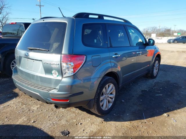2013 SUBARU FORESTER JF2SHADC0DH424461 Photo 3