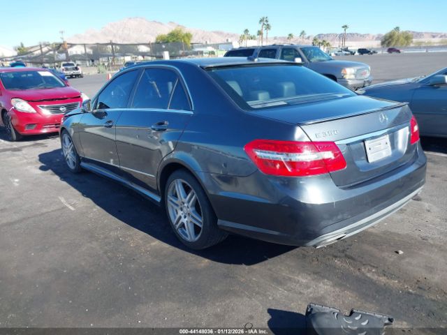 2011 MERCEDES-BENZ E 350 WDDHF5GB7BA274062 Photo 2