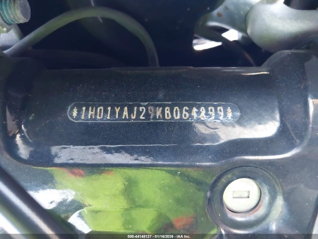 1HD1YAJ29KB064899 Harley-Davidson FLHC