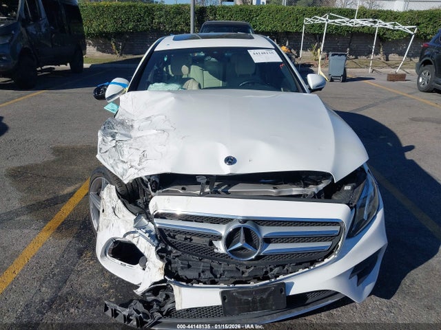 Продажа на аукционе авто 2020 Mercedes-benz E 350, vin: WDDZF8DB6LA752452, номер лота: 44148135
