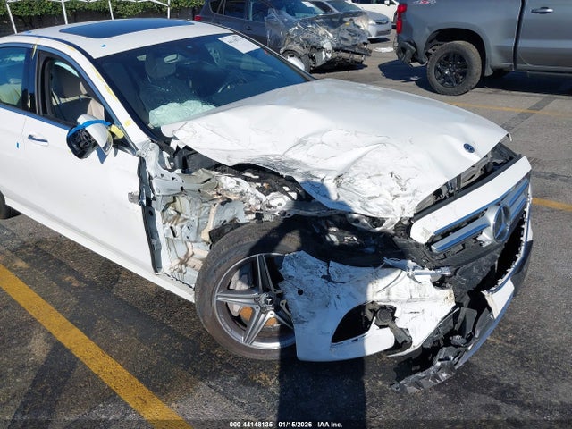 Продажа на аукционе авто 2020 Mercedes-benz E 350, vin: WDDZF8DB6LA752452, номер лота: 44148135