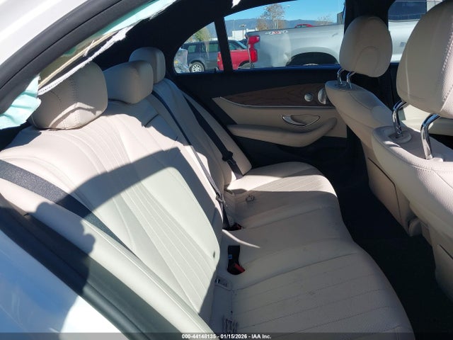 Продажа на аукционе авто 2020 Mercedes-benz E 350, vin: WDDZF8DB6LA752452, номер лота: 44148135