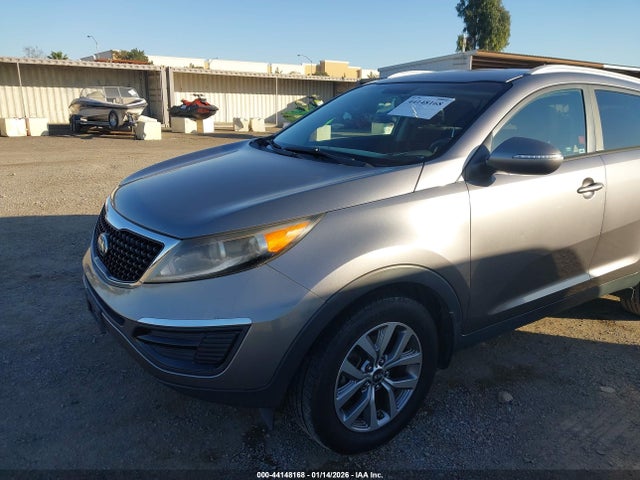 KNDPB3AC2F7705594 KIA Sportage Lx