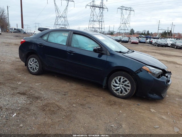 2017 TOYOTA COROLLA 2T1BURHE8HC869691