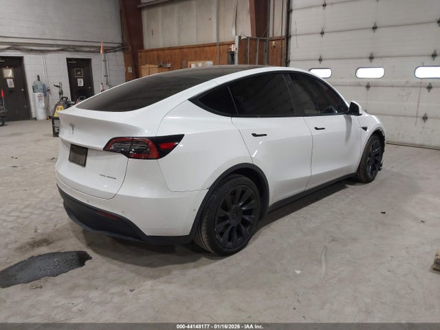 2021 TESLA MODEL Y 5YJYGDEE0MF210387 Photo 3