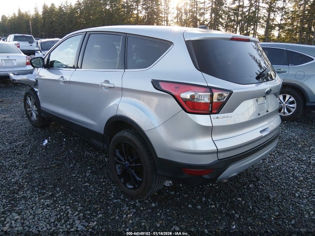 1FMCU9G94HUC56278 Ford ESCAPE SE