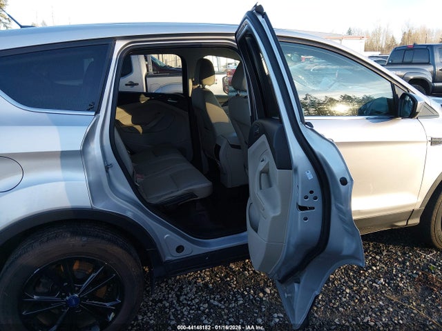 1FMCU9G94HUC56278 Ford ESCAPE SE
