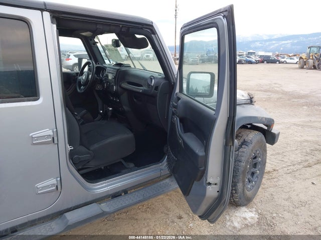 1C4BJWDG4FL507247 Jeep Wrangler Unlimited Sport