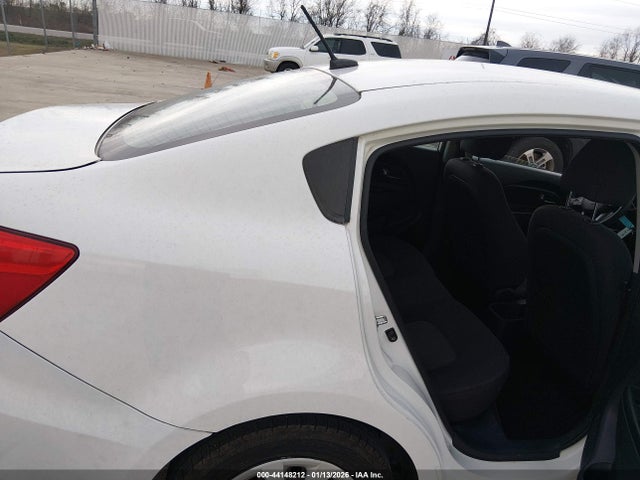KNADM4A30G6575130 KIA RIO LX