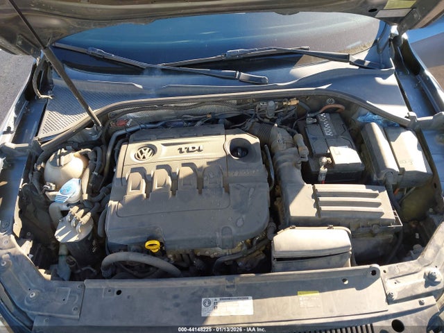 1VWBV7A32FC020816 Volkswagen Passat 2.0l Tdi Se