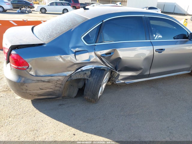 1VWBV7A32FC020816 Volkswagen Passat 2.0l Tdi Se