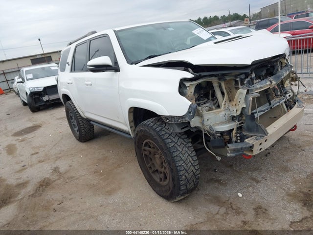 2019 TOYOTA 4RUNNER JTEBU5JR3K5726296