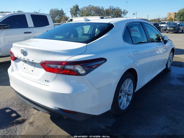 4T1C11AK6NU674827 Toyota CAMRY LE