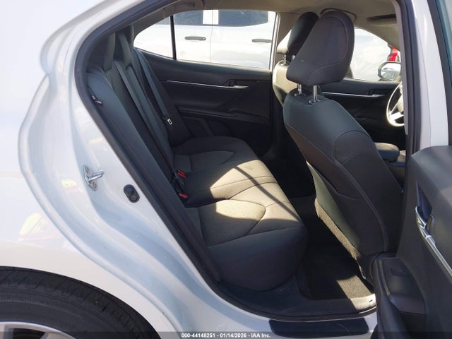 4T1C11AK6NU674827 Toyota CAMRY LE