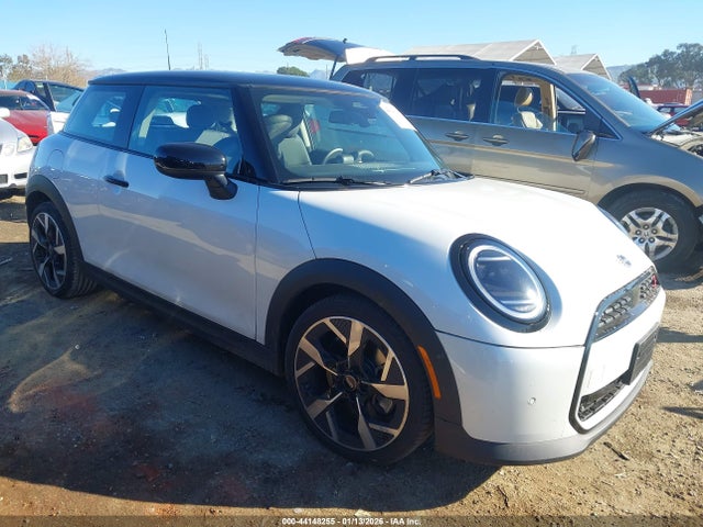 2025 MINI HARDTOP WMW23GD09S2X09808