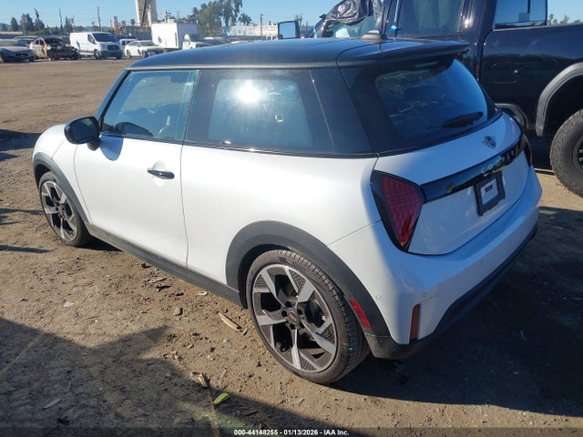2025 MINI HARDTOP WMW23GD09S2X09808 Photo 2